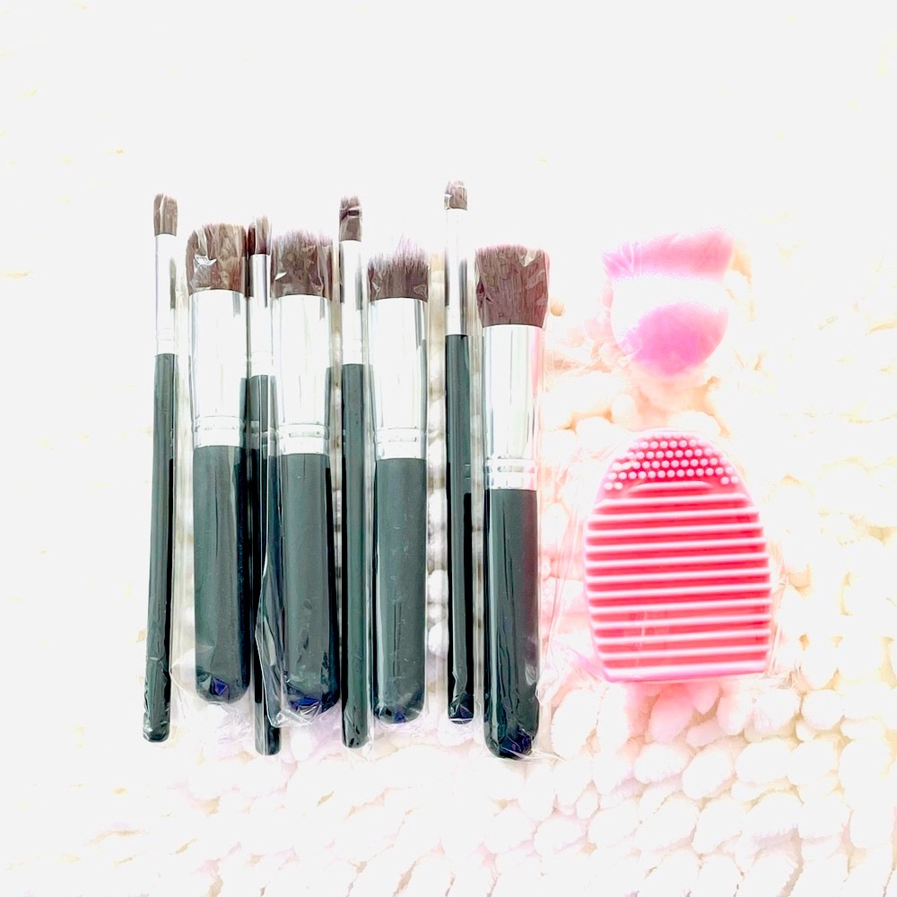 Makeup brushes tools